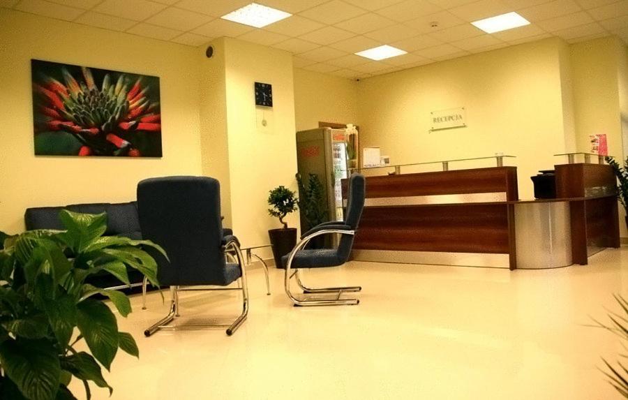 Hotel A4 Mop Kepnica Jaworzno Bagian luar foto